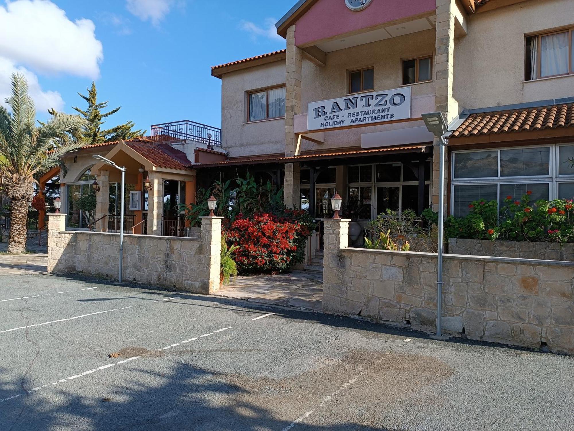 Rantzo Holiday Apartments Pissouri Exterior photo