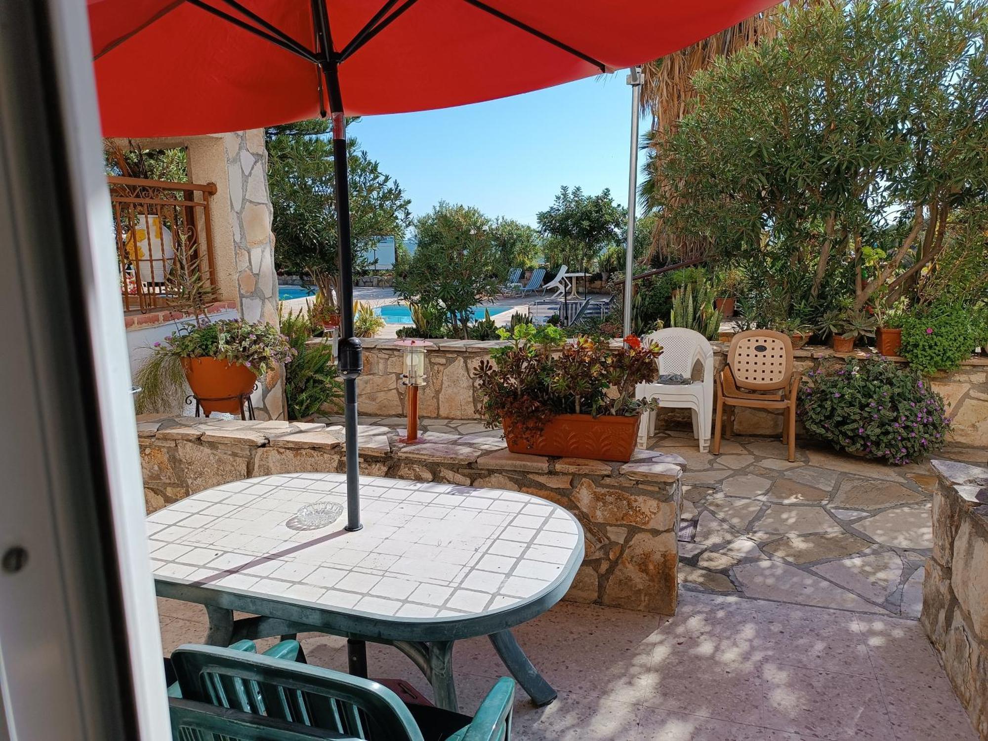 Rantzo Holiday Apartments Pissouri Exterior photo
